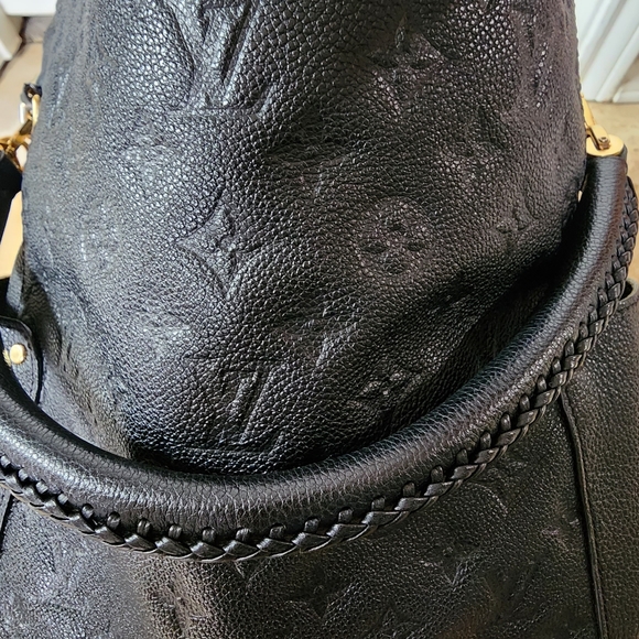 Louis Vuitton Handbags - 🎀SALE🎀Louis Vuitton Bagatelle bag